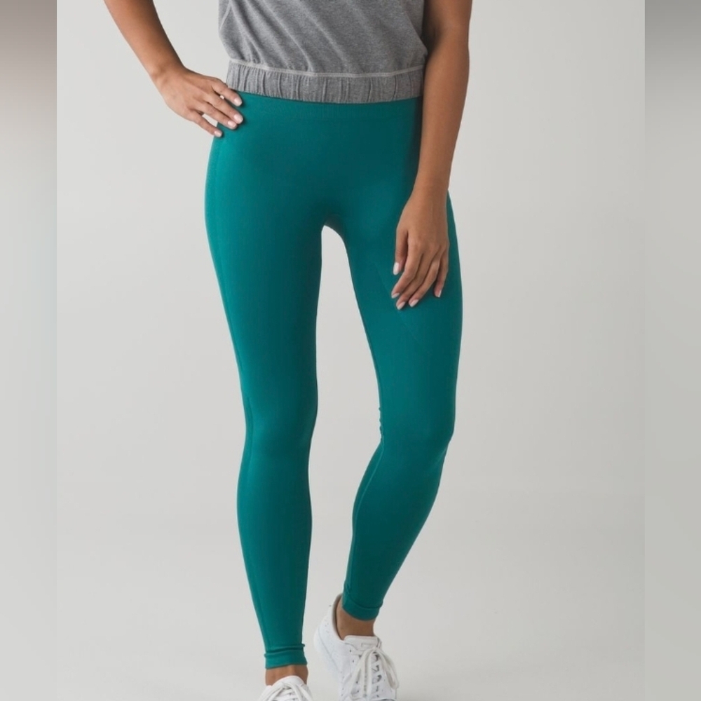 # 441 Lululemon Zone In Tight